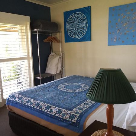 Lakes Entrance Waterfront Cottages With King Beds 외부 사진