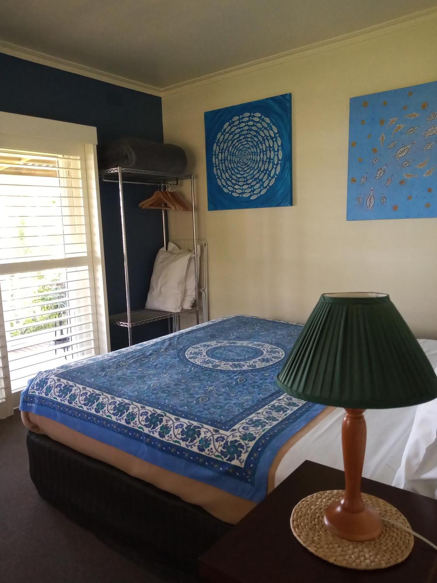 Lakes Entrance Waterfront Cottages With King Beds 외부 사진