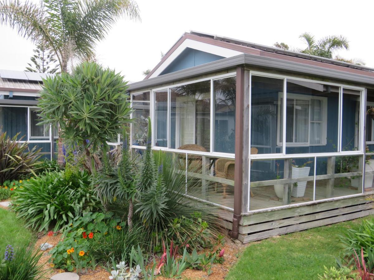 Lakes Entrance Waterfront Cottages With King Beds 외부 사진